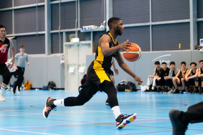 无论是伊萨 无论是伊萨